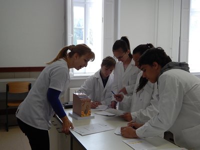 Laborórák a Lévay Laborban